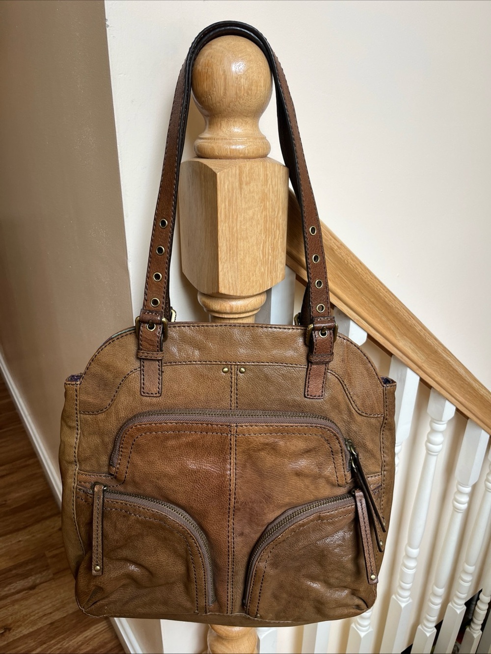 Vintage Y2K Gianni Bini Brown Leather HOBO Shoulder Bag With Zipper Closure